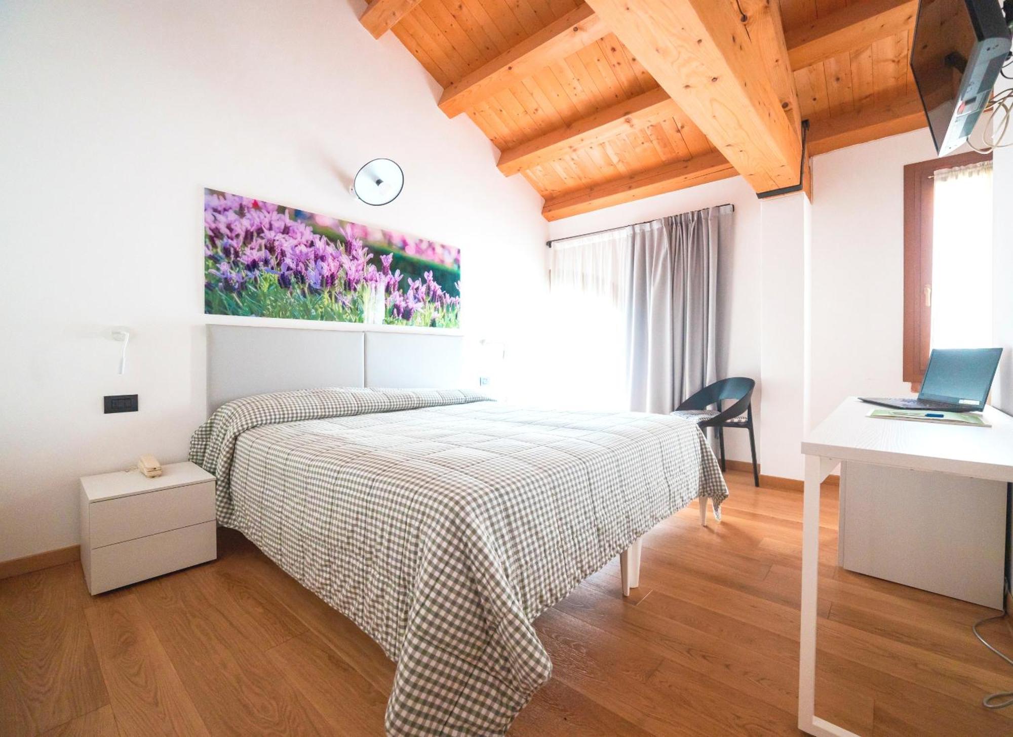 Bed and Breakfast Col Delle Rane Caerano Di San Marco Екстер'єр фото