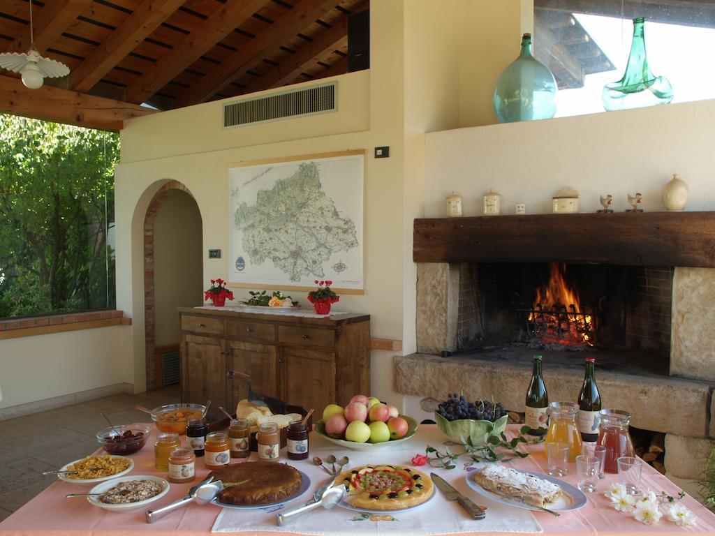 Bed and Breakfast Col Delle Rane Caerano Di San Marco Екстер'єр фото
