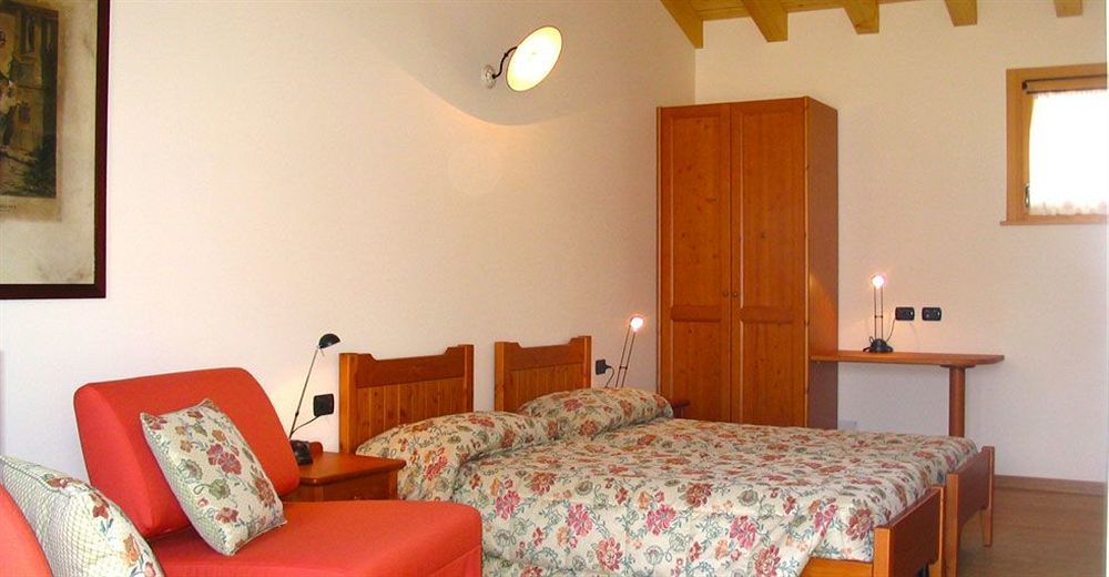 Bed and Breakfast Col Delle Rane Caerano Di San Marco Екстер'єр фото