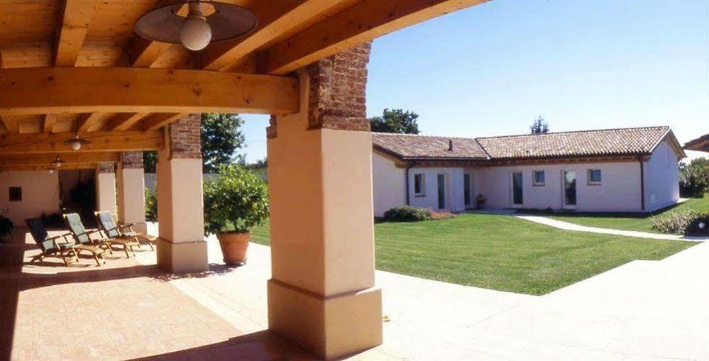 Bed and Breakfast Col Delle Rane Caerano Di San Marco Екстер'єр фото