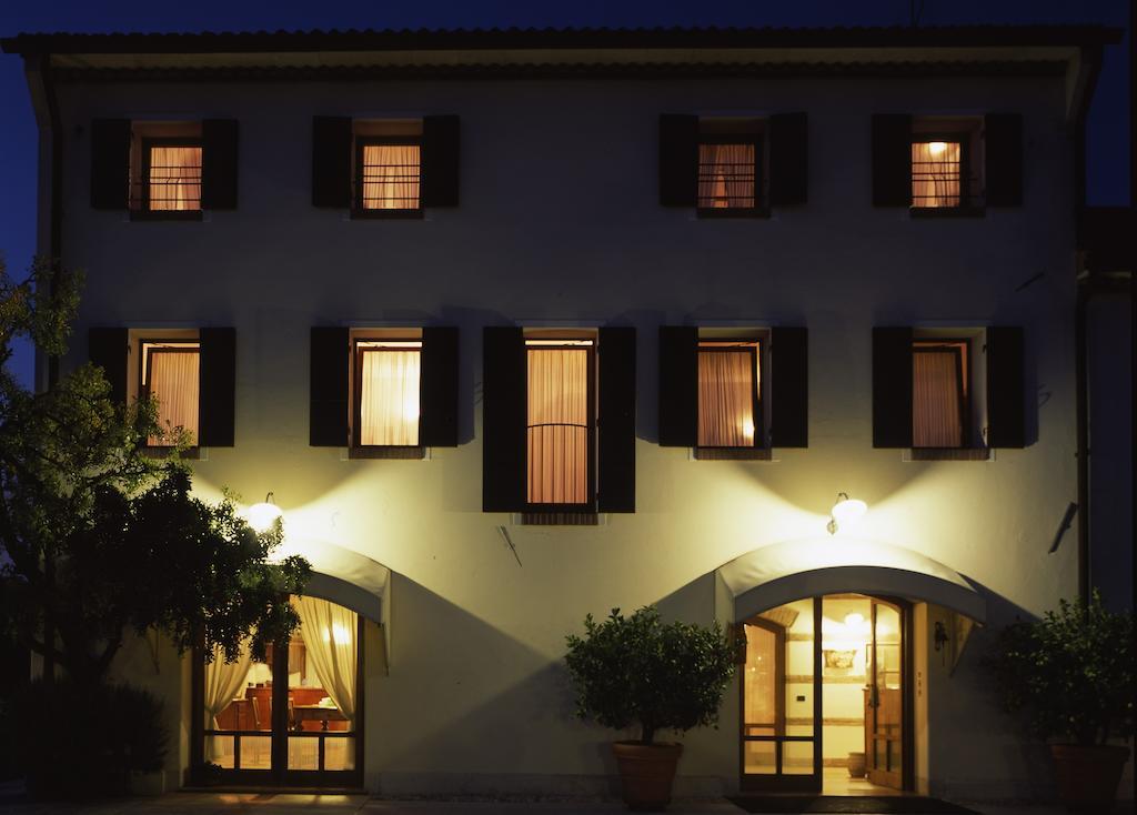 Bed and Breakfast Col Delle Rane Caerano Di San Marco Екстер'єр фото
