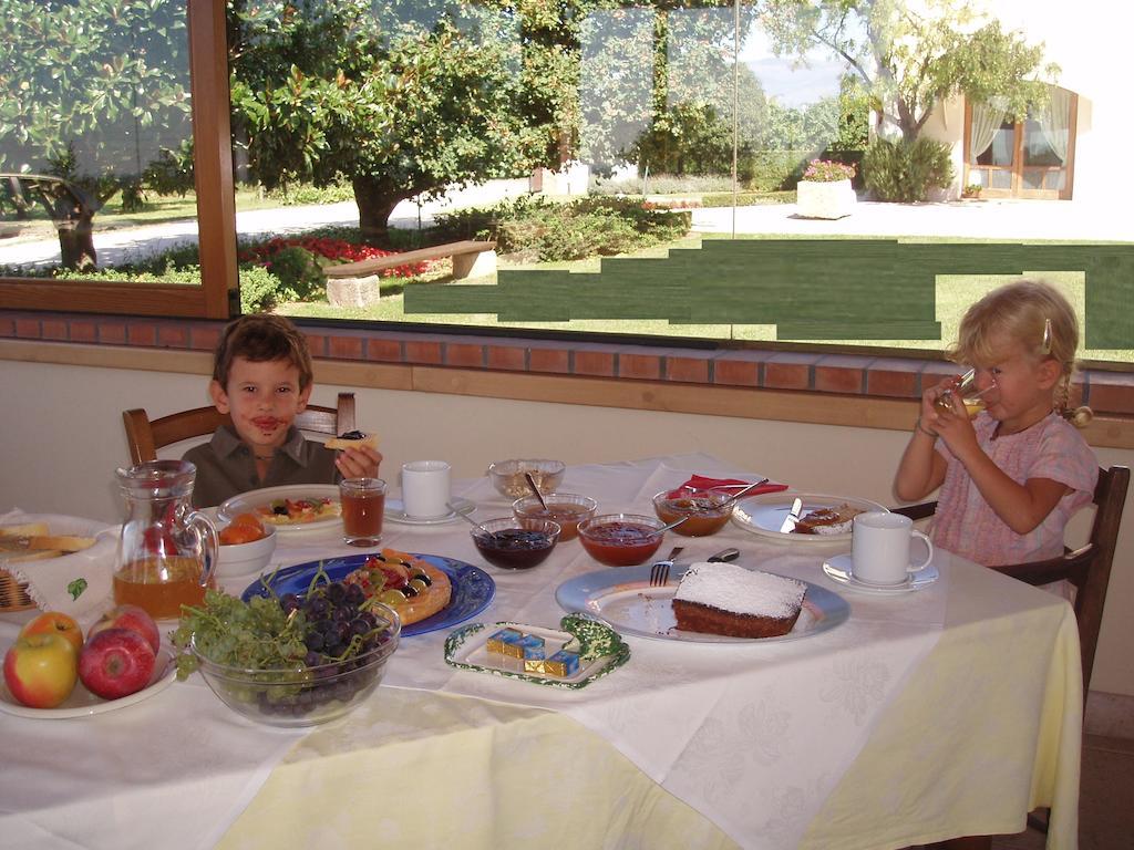 Bed and Breakfast Col Delle Rane Caerano Di San Marco Екстер'єр фото
